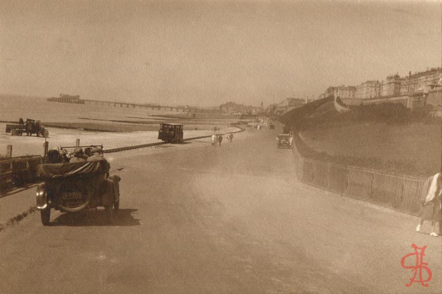 Brighton 1920s, Volk's railway and train, Palace pier, LY7705