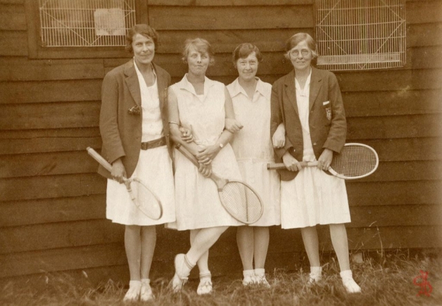 Headstone Lawn Tennis Club - 4 to side of club house - mid 1920s