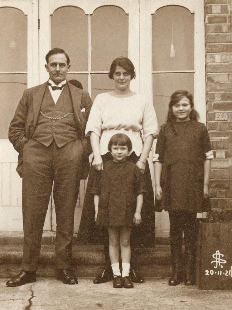 Frank Appleyard and Jennie Blanche (Warsop), Kathleen (9) and Mary (5) 1921