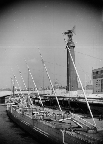 Shot tower, Festival Hall and river frontage, 1951